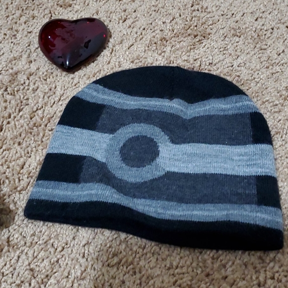 Hat - Picture 2 of 4